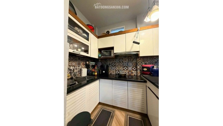 NHÀ ĐẸP GẦN VINCOM PHẠM NGỌC THẠCH 42m2 x 5T_NGÕ NÔNG GẦN PHỐ_2 MẶT THOÁNG_hơn 13 tỷ